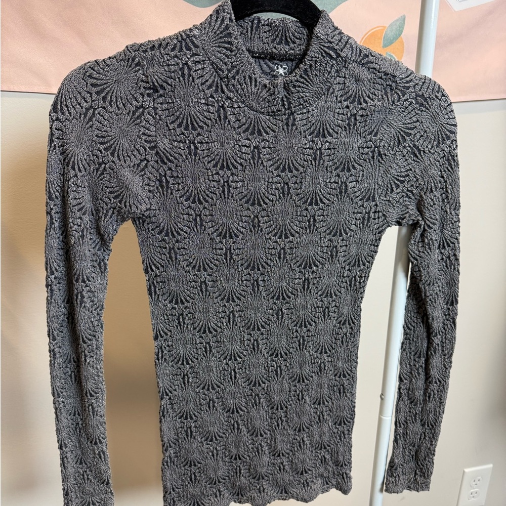 Aura Seamless Long Sleeve Patterned Top
